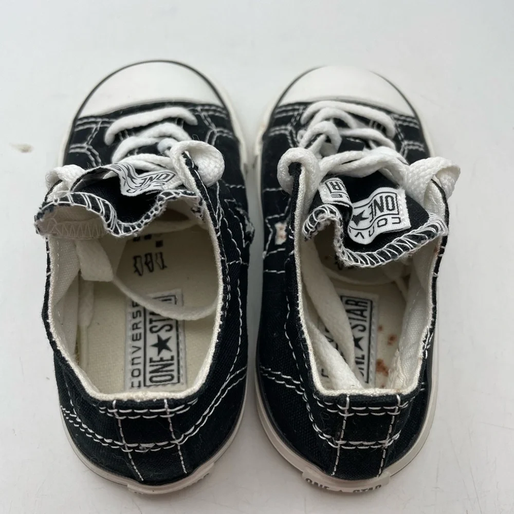 Converse One Star infant Black Star Sneakers size 7